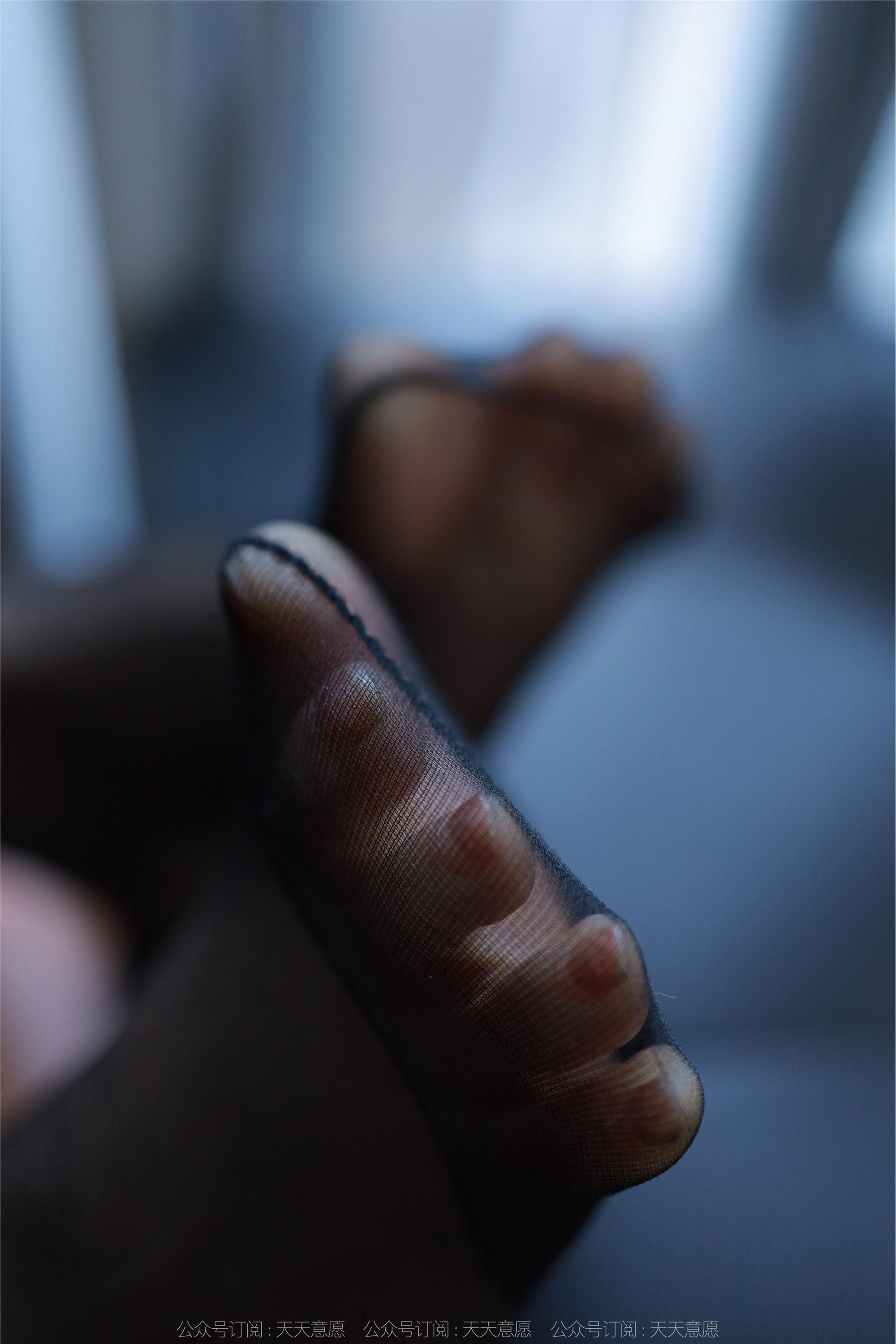 IESS异思趣向  2022.11.23 丝享家 1277 婉萍《包臀皮裙》